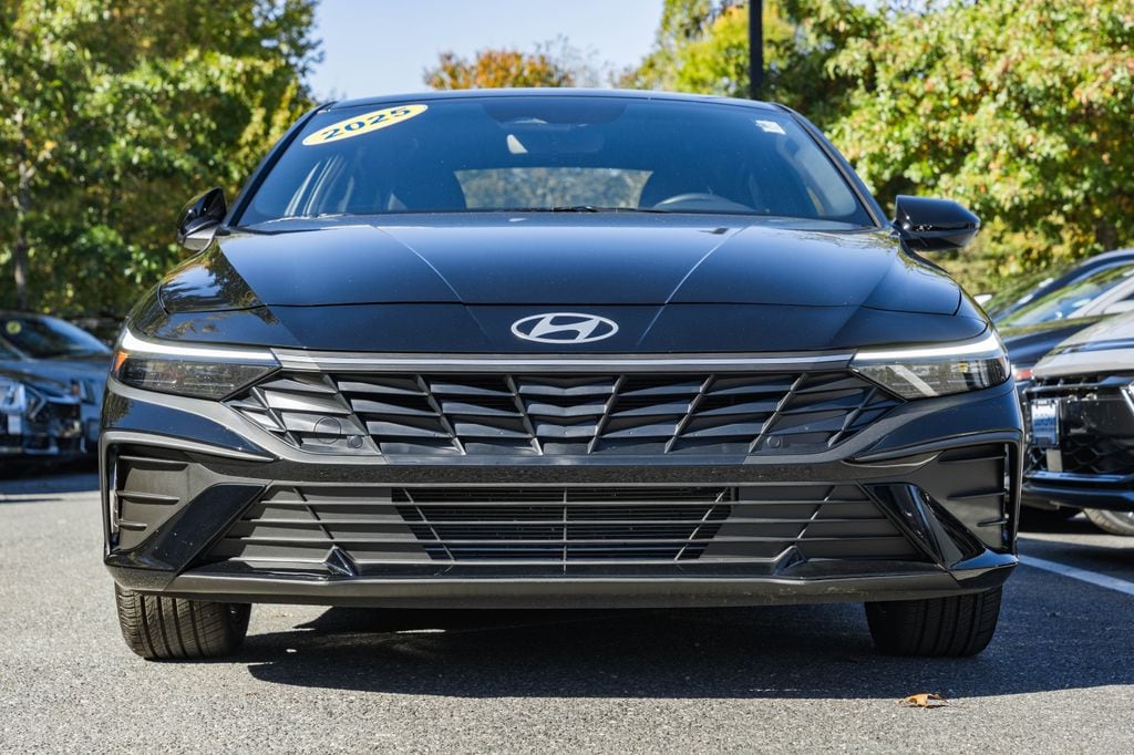 Used 2025 Hyundai Elantra SEL Sport Sedan