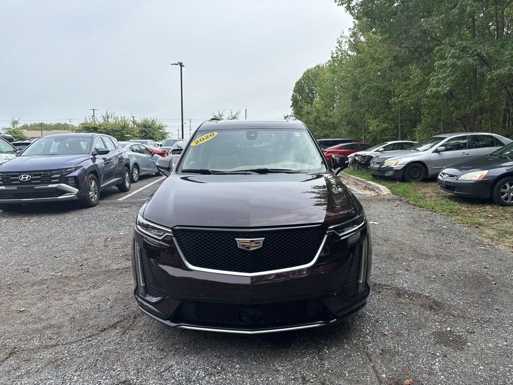 2020 Cadillac XT6 Sport photo 2