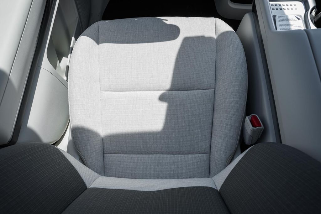 2026 Hyundai IONIQ 9 SE - Photo 28