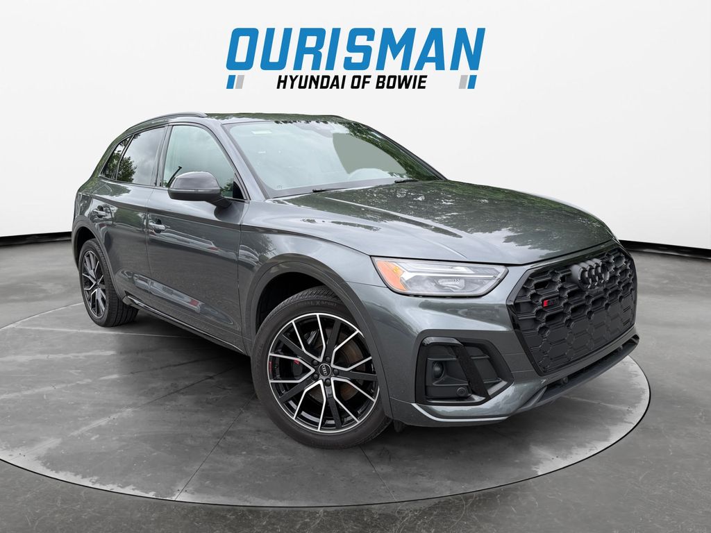 2023 Audi SQ5 Premium Plus's photo