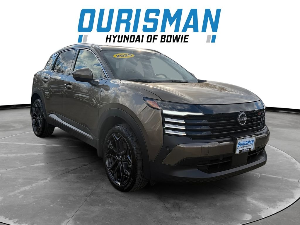 Used 2025 Nissan Kicks SR SUV