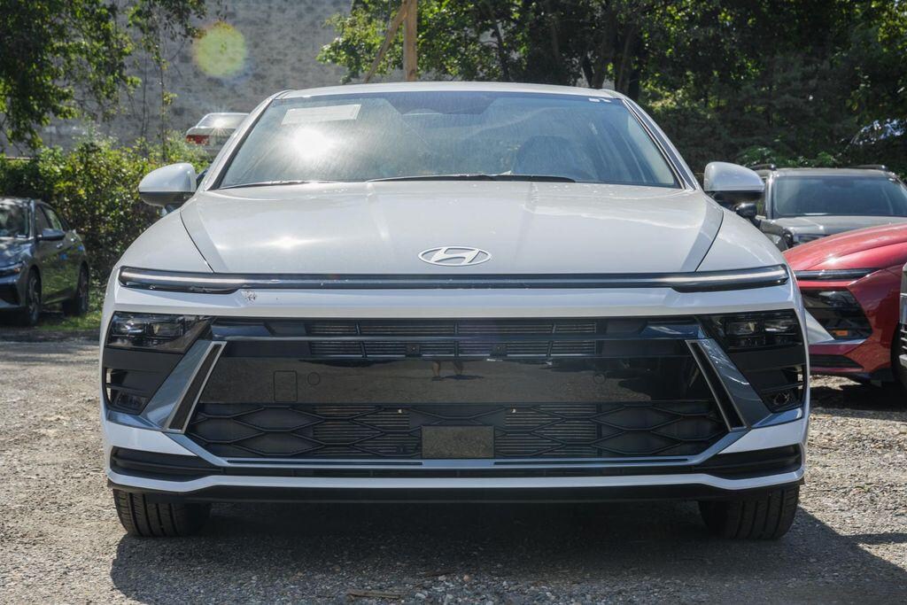 New 2026 Hyundai Sonata SE Sedan