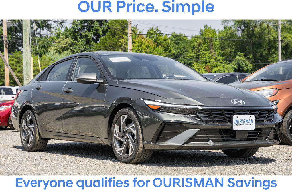 2025 Hyundai Elantra Limited's photo