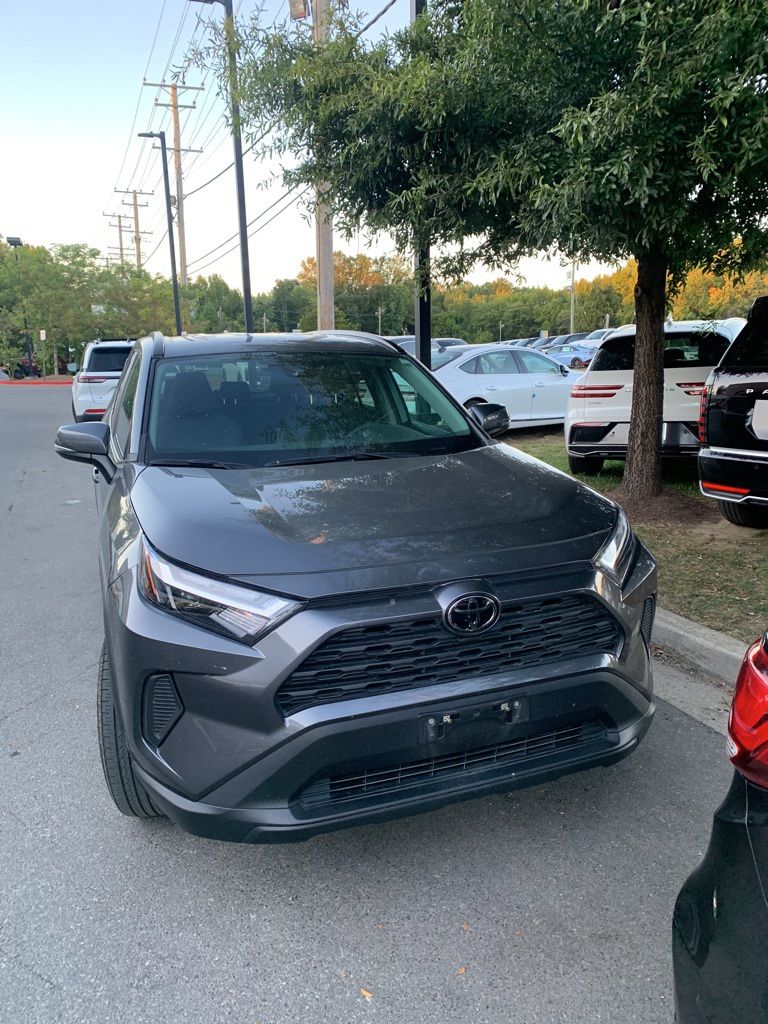 Used 2024 Toyota RAV4 XLE with VIN 2T3P1RFVXRC440871 for sale in Kansas City