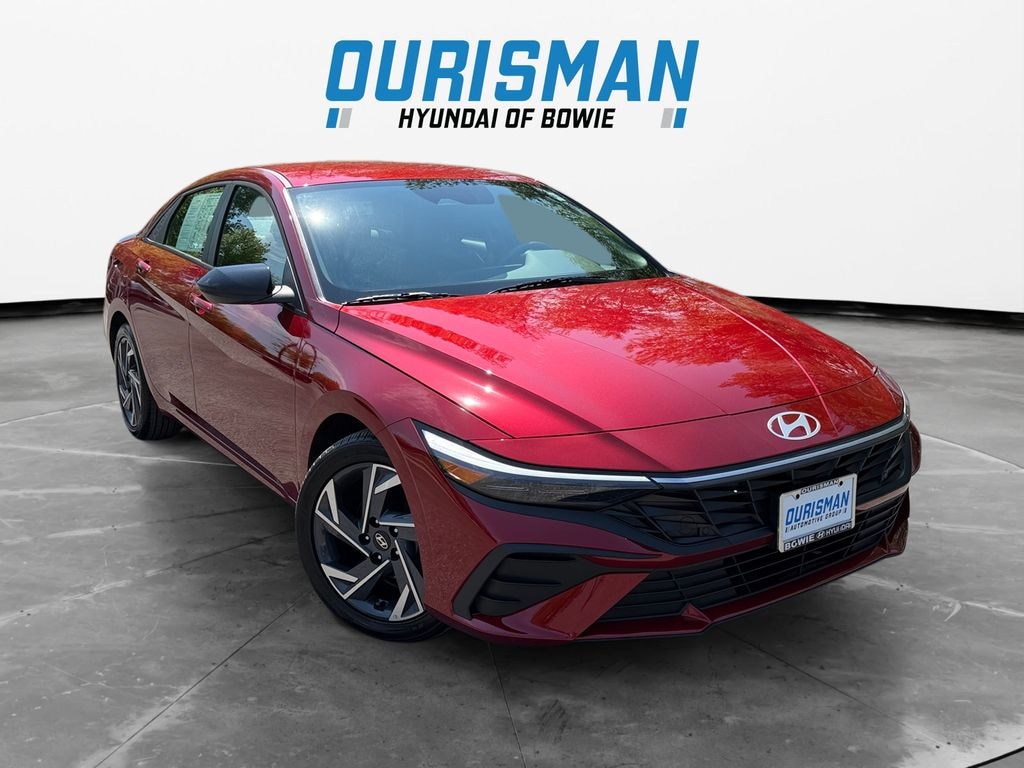 Used 2025 Hyundai Elantra SEL Sport Sedan
