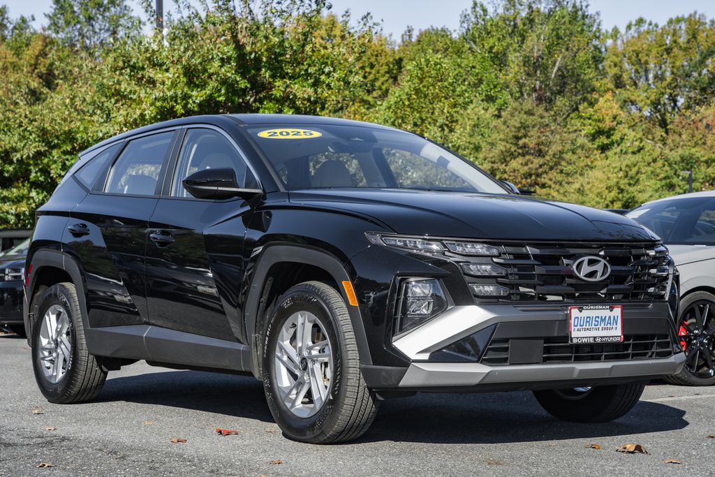 2025 Hyundai Tucson SE's photo