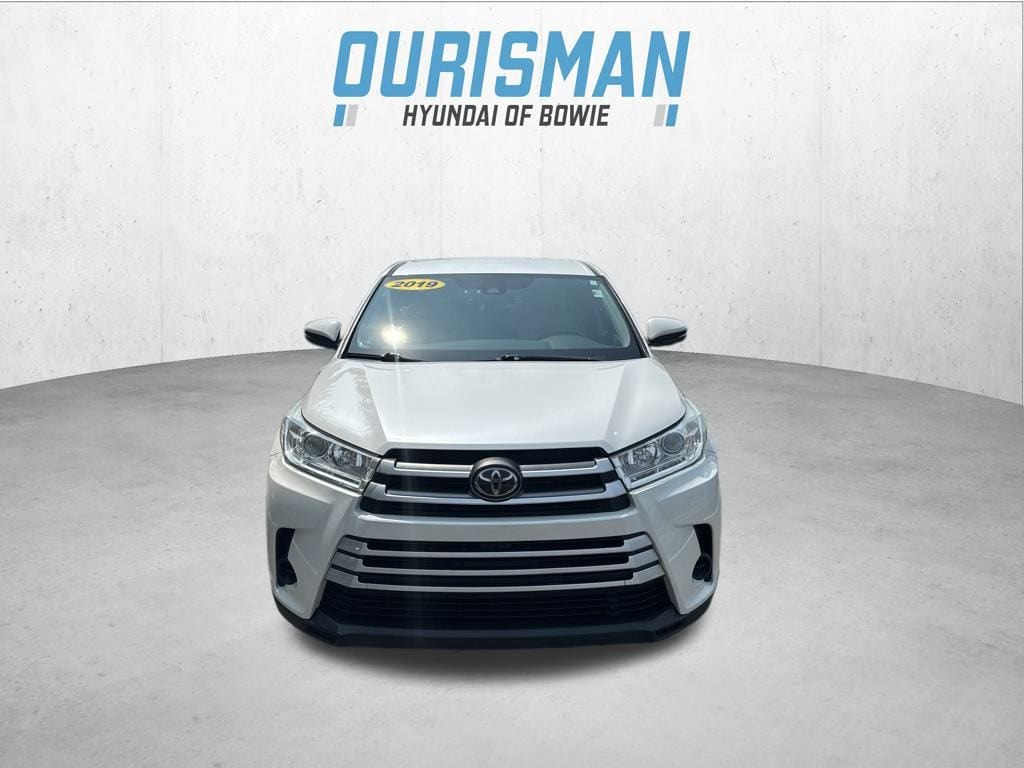 Used 2019 Toyota Highlander LE with VIN 5TDZARFHXKS060163 for sale in Bowie, MD