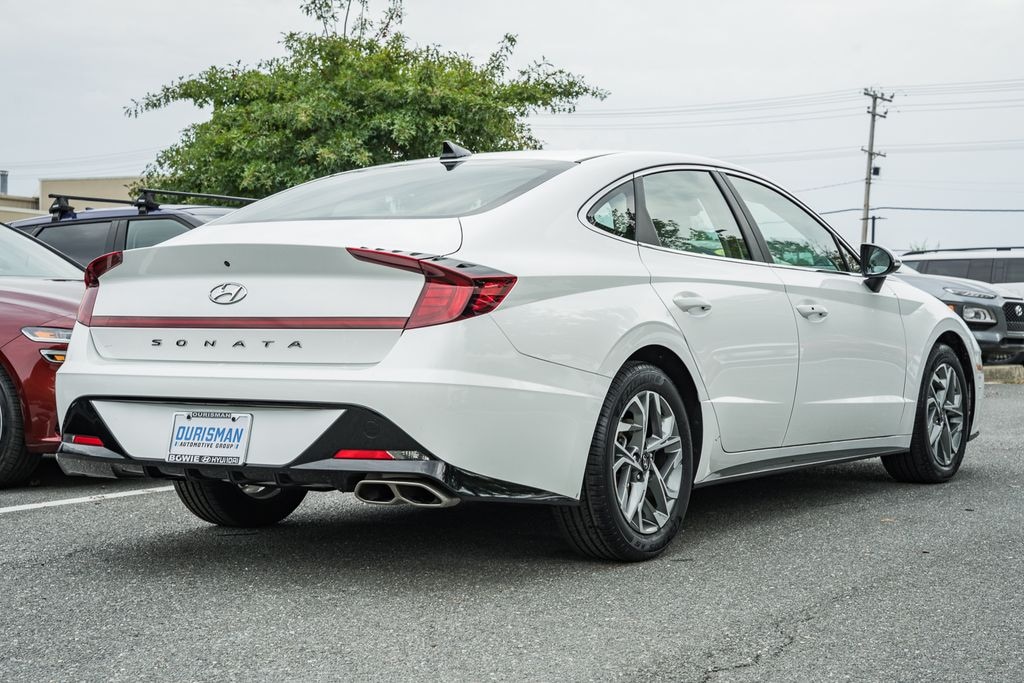 Used 2022 Hyundai Sonata SEL Sedan