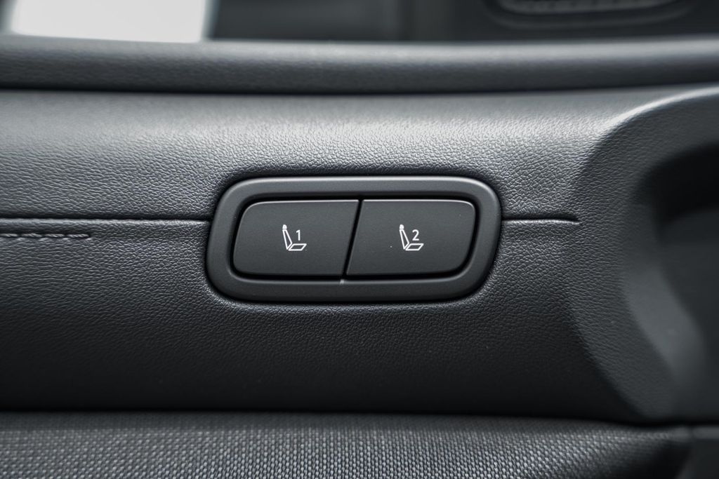 2025 Hyundai Santa Cruz Limited - Photo 36