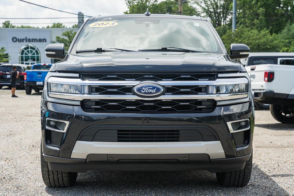 2024 Ford Expedition MAX Limited photo 2