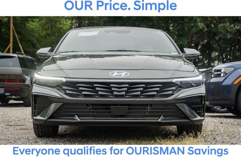 New 2025 Hyundai Elantra Hybrid Limited Sedan