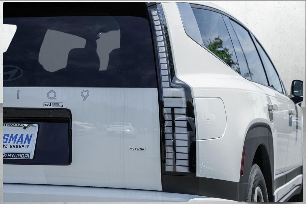 2026 Hyundai IONIQ 9 SE - Photo 6