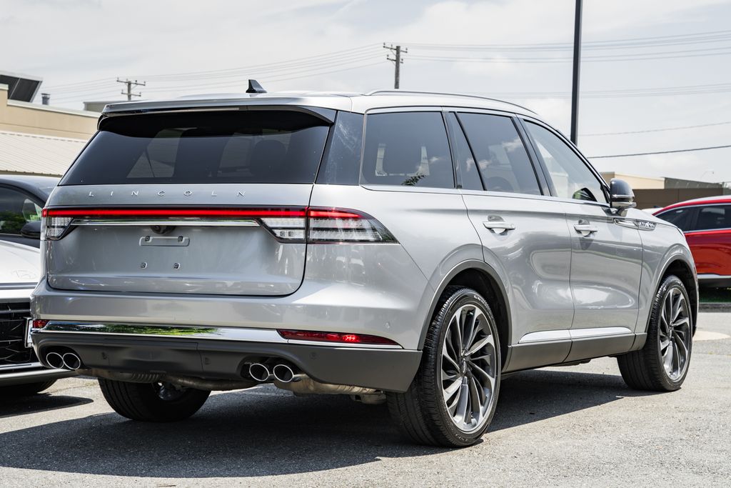 2023 Lincoln Aviator Reserve photo 2