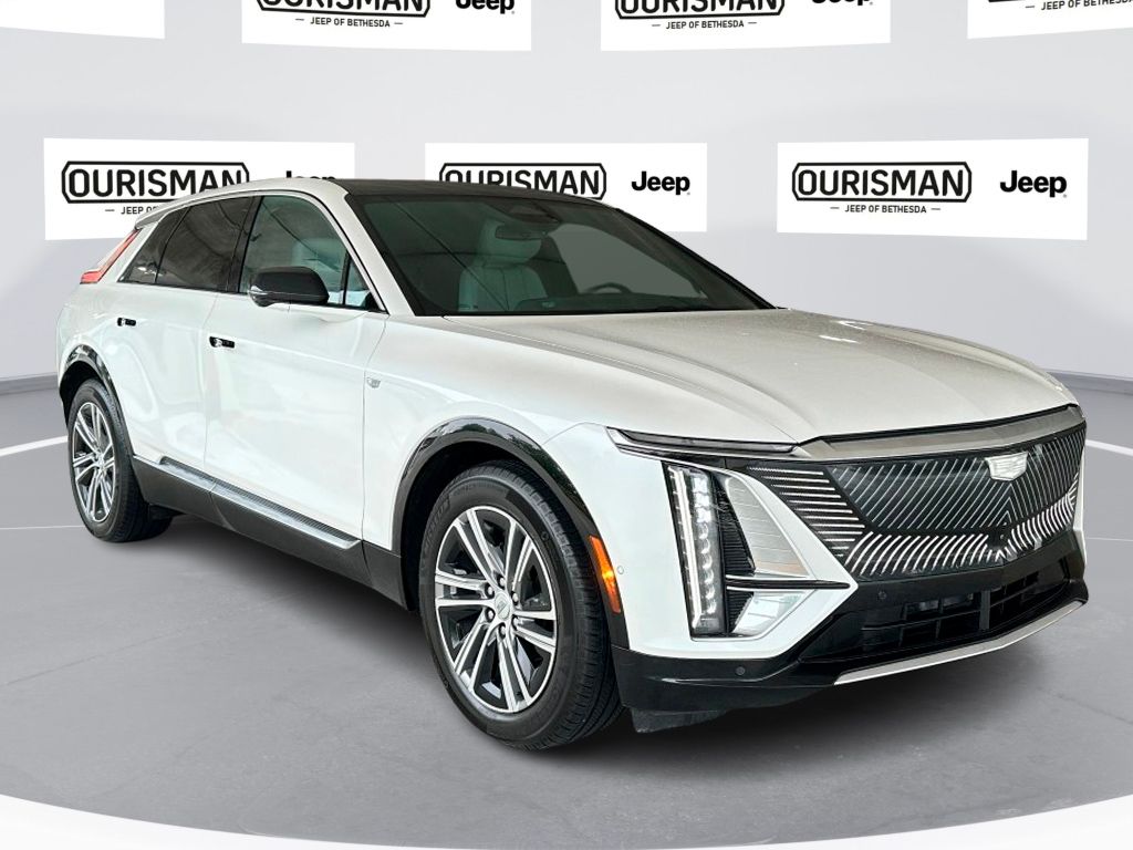 Used 2024 Cadillac LYRIQ Luxury 1 with VIN 1GYKPPRL8RZ102062 for sale in Bethesda, MD