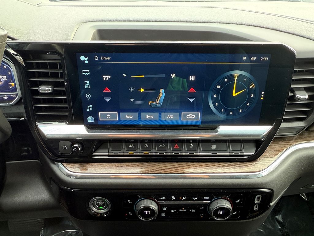 2024 Chevrolet Silverado 1500 LT - Photo 18