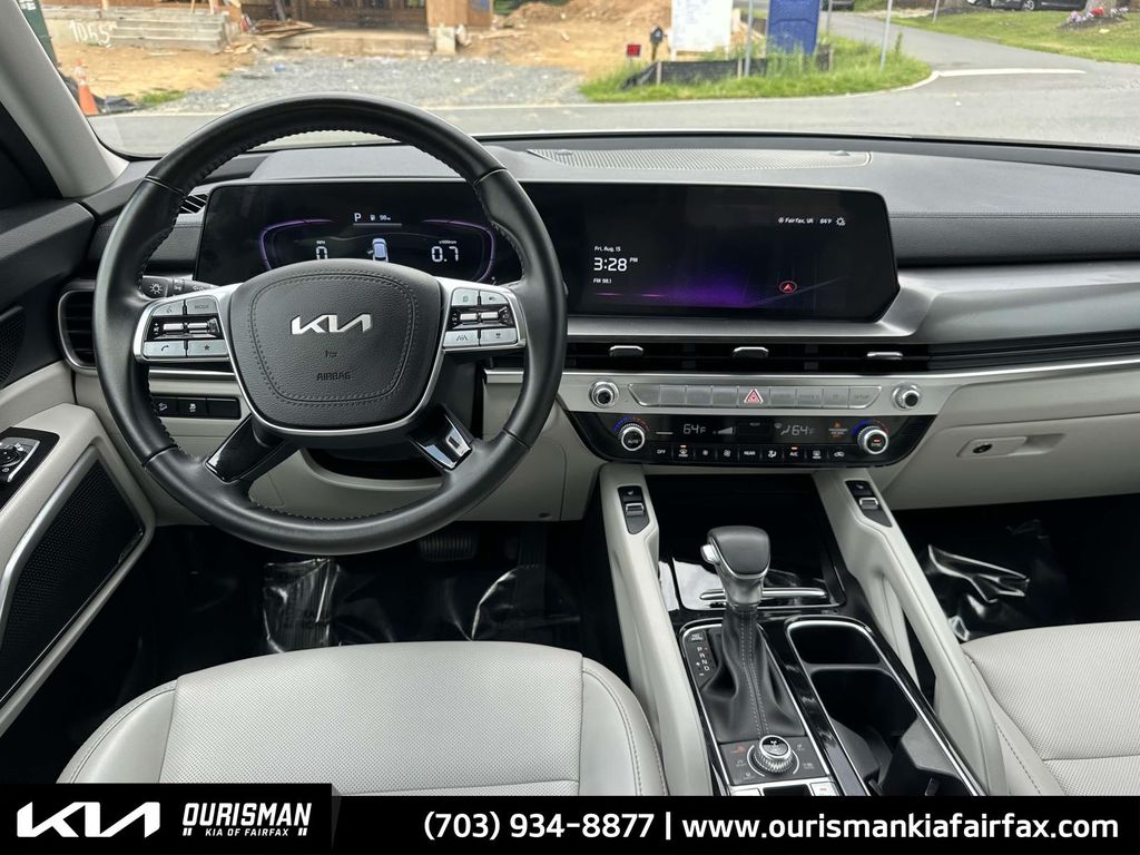 2024 Kia Telluride S photo 2