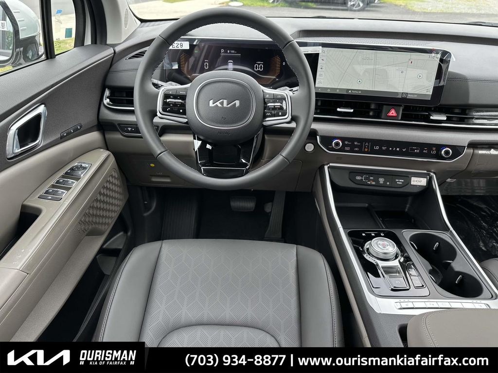 2026 Kia Carnival EX photo 2