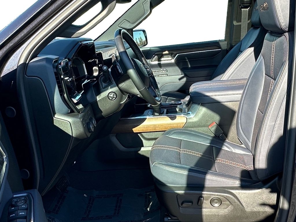 2024 Chevrolet Silverado 1500 High Country - Photo 9