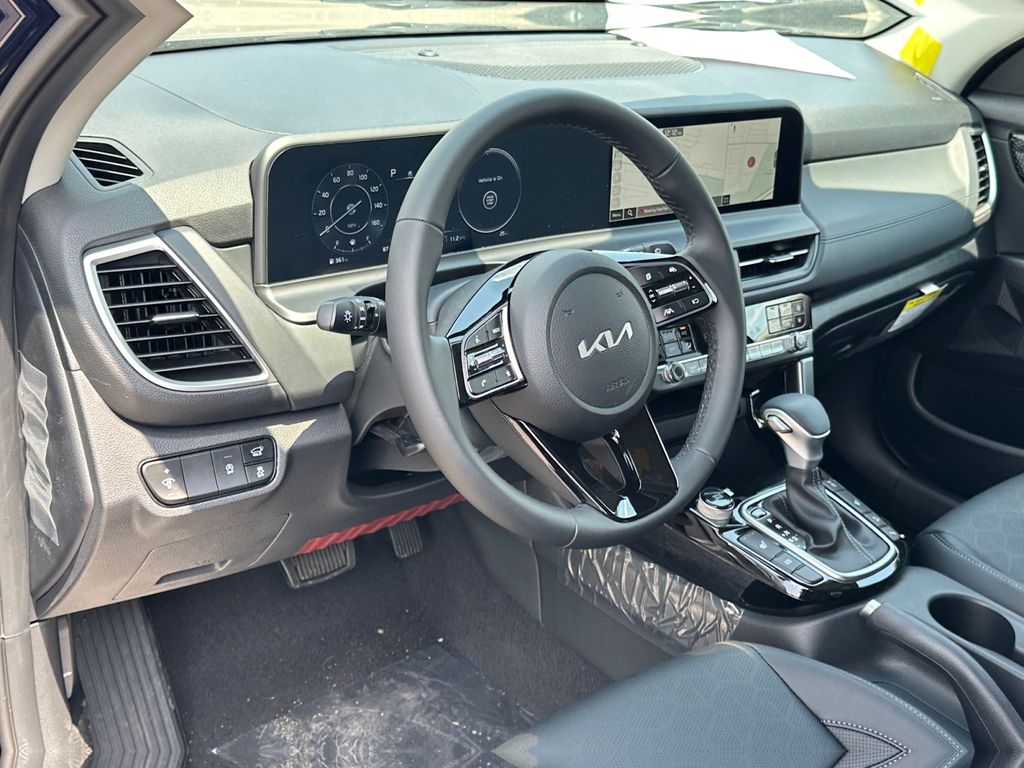 2026 Kia Seltos EX - Photo 22