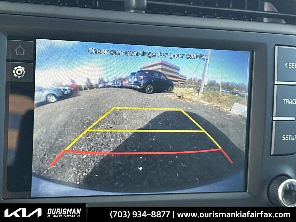 New 2025 Kia Soul LX Hatchback