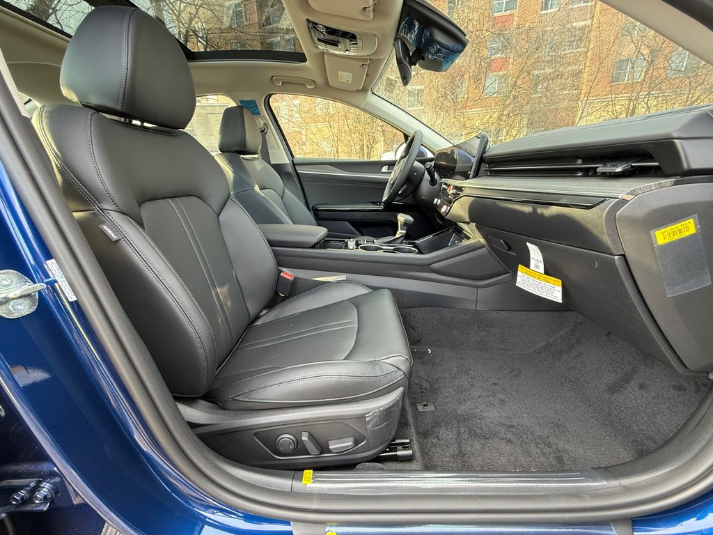 2026 Kia K5 EX - Photo 27