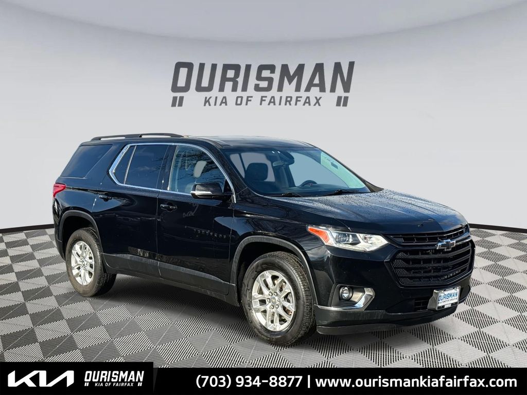 2019 Chevrolet Traverse 1LT photo 2