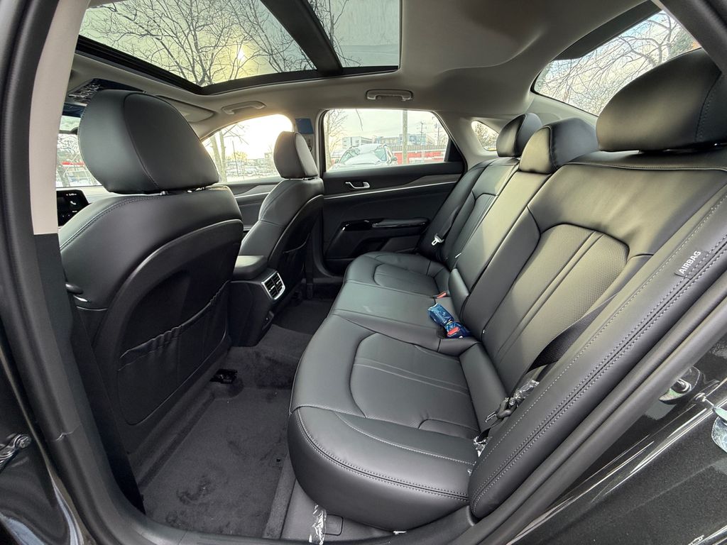 2026 Kia K5 EX - Photo 25