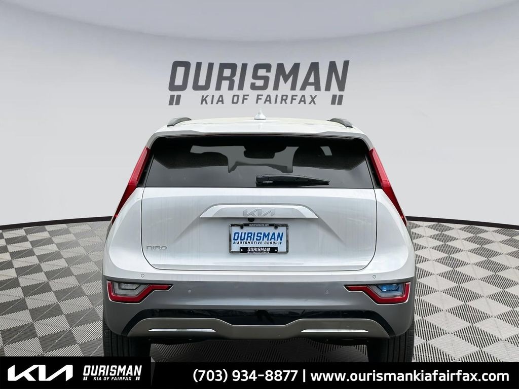 New 2025 Kia Niro EV Wave SUV