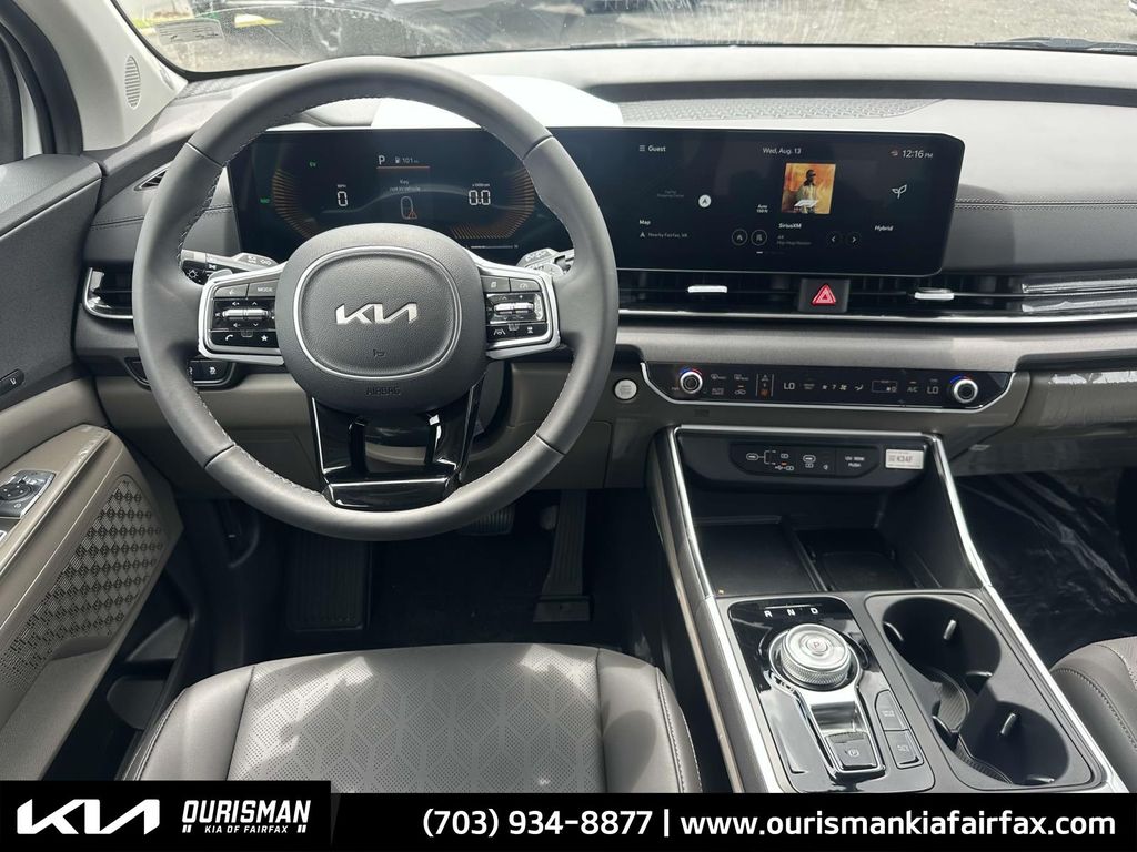 2026 Kia Carnival EX photo 2