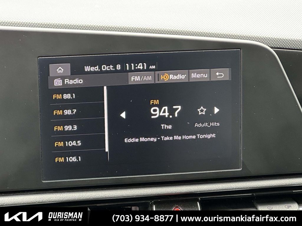 2024 Kia Niro LX photo 3