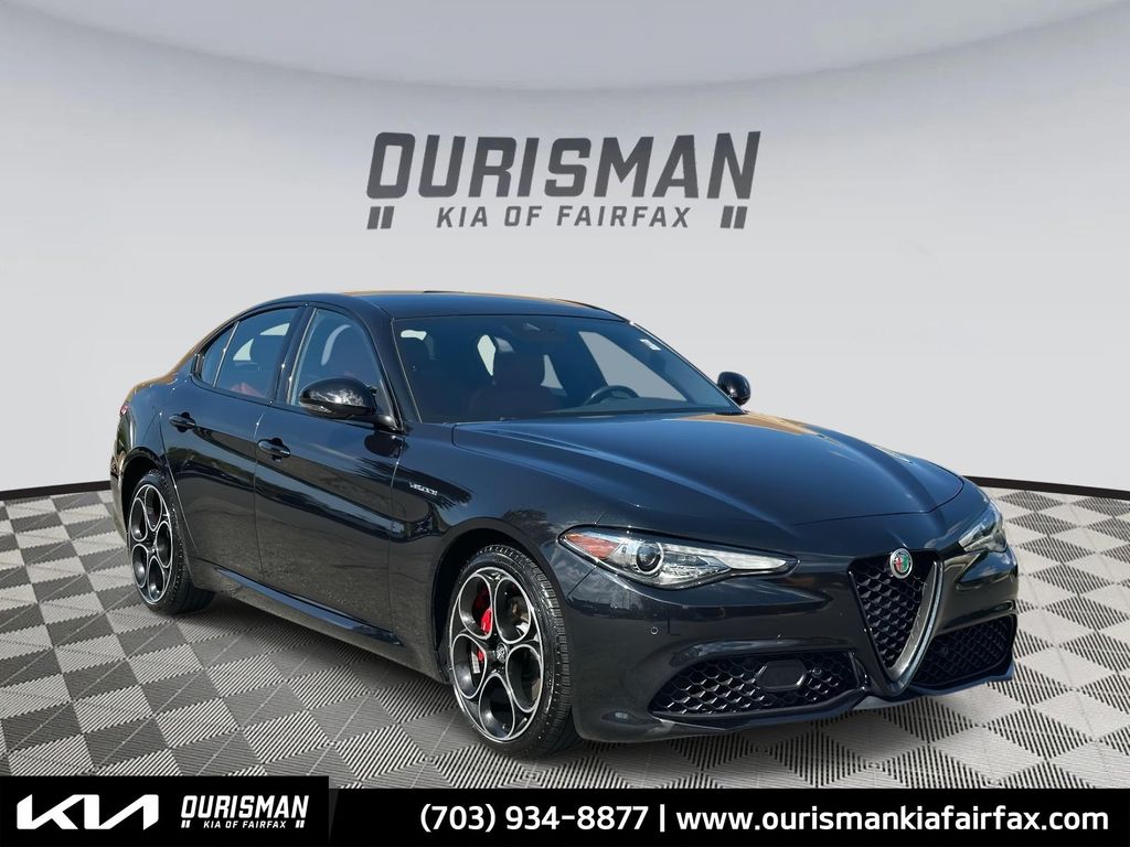 2022 Alfa Romeo Giulia
