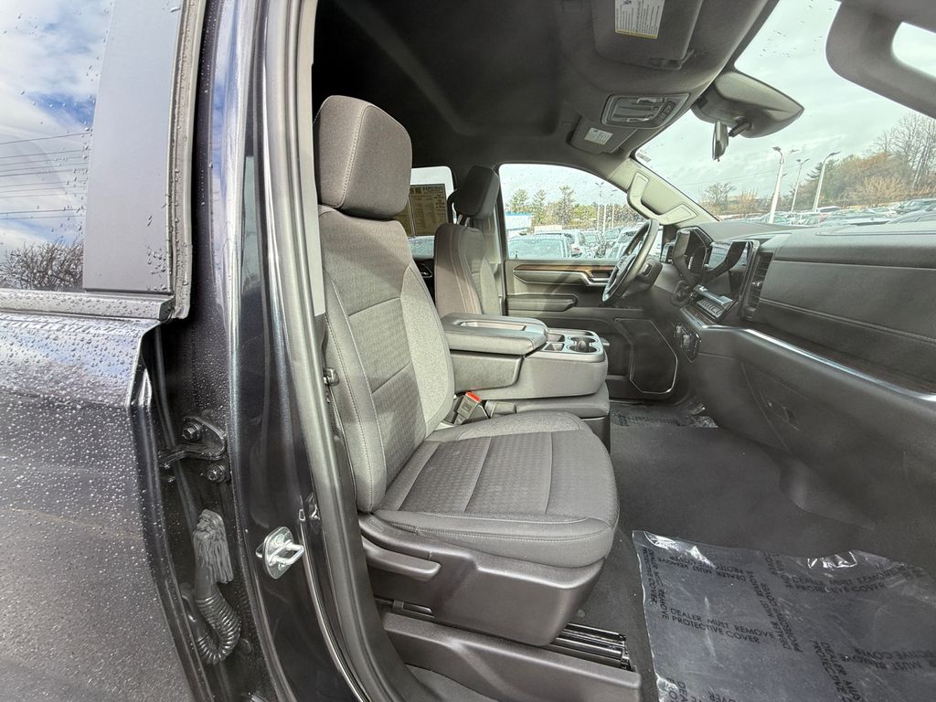 2024 Chevrolet Silverado 1500 LT - Photo 26