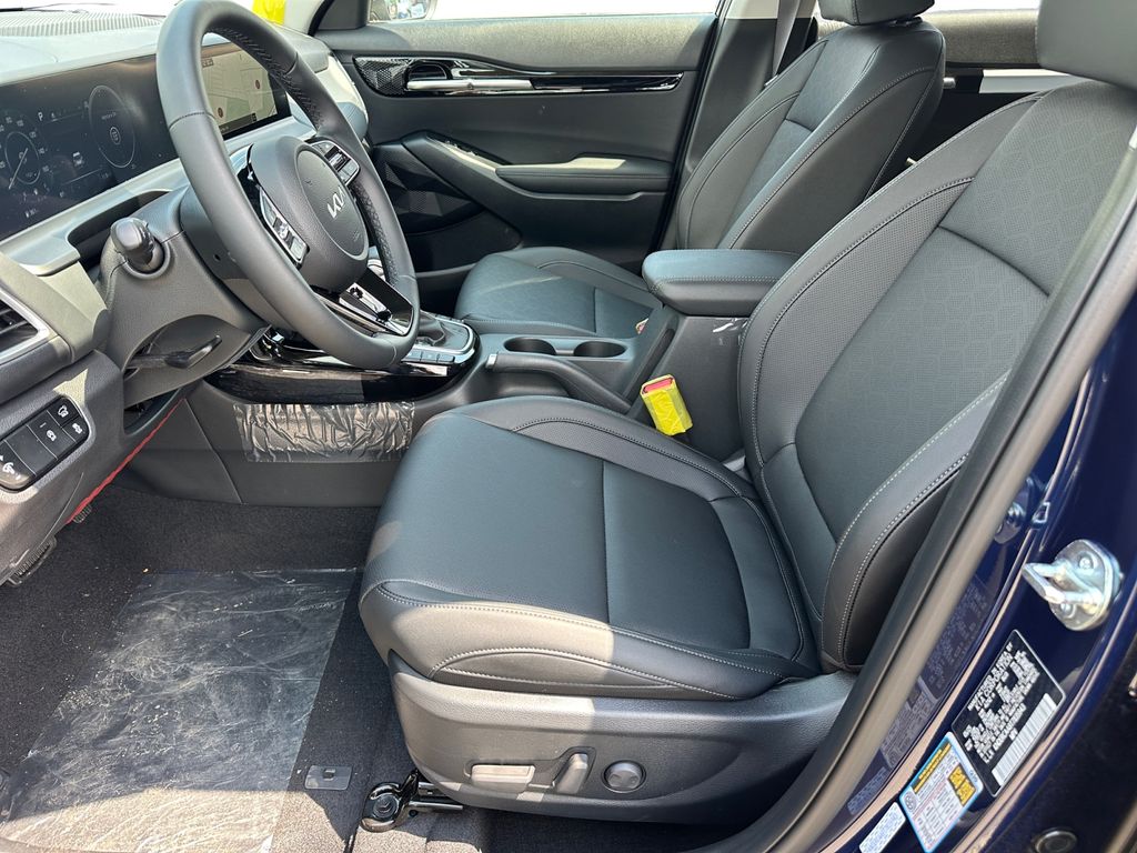 2026 Kia Seltos EX - Photo 9
