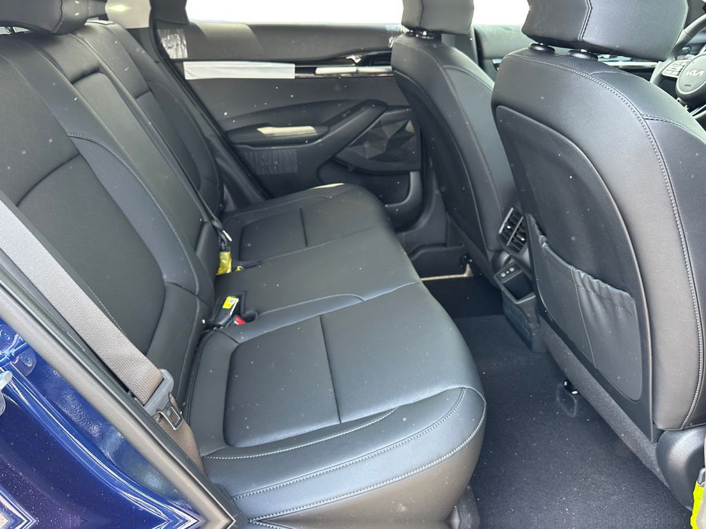 2026 Kia Seltos EX - Photo 17