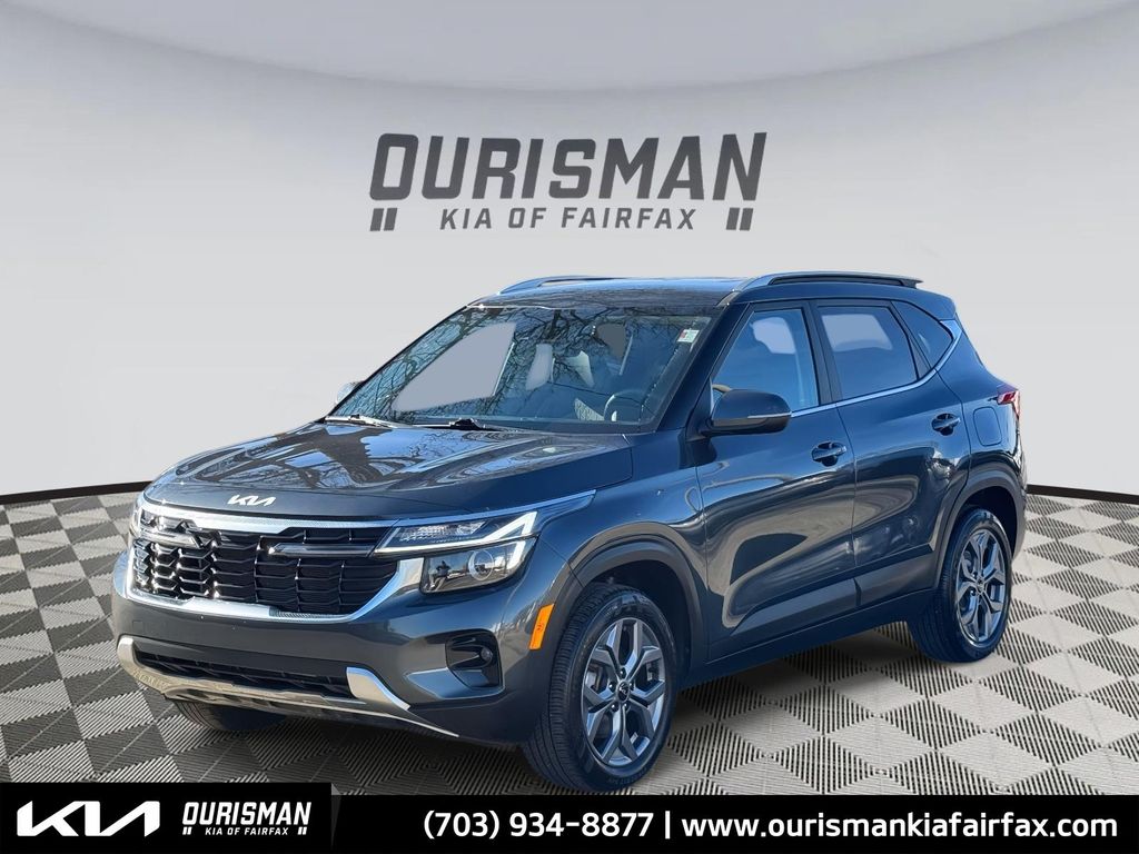 2024 Kia Seltos S's photo