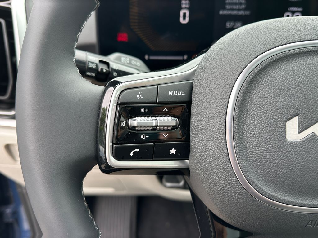 2025 Kia Sorento X-Line EX - Photo 22