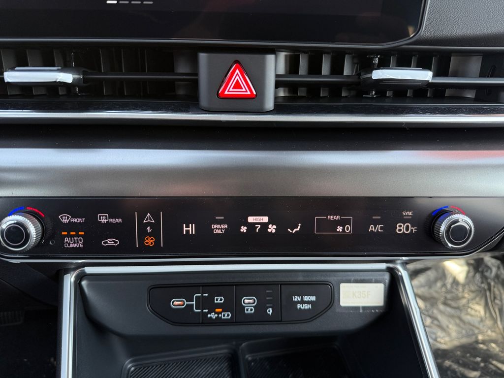 2026 Kia Carnival SX - Photo 17