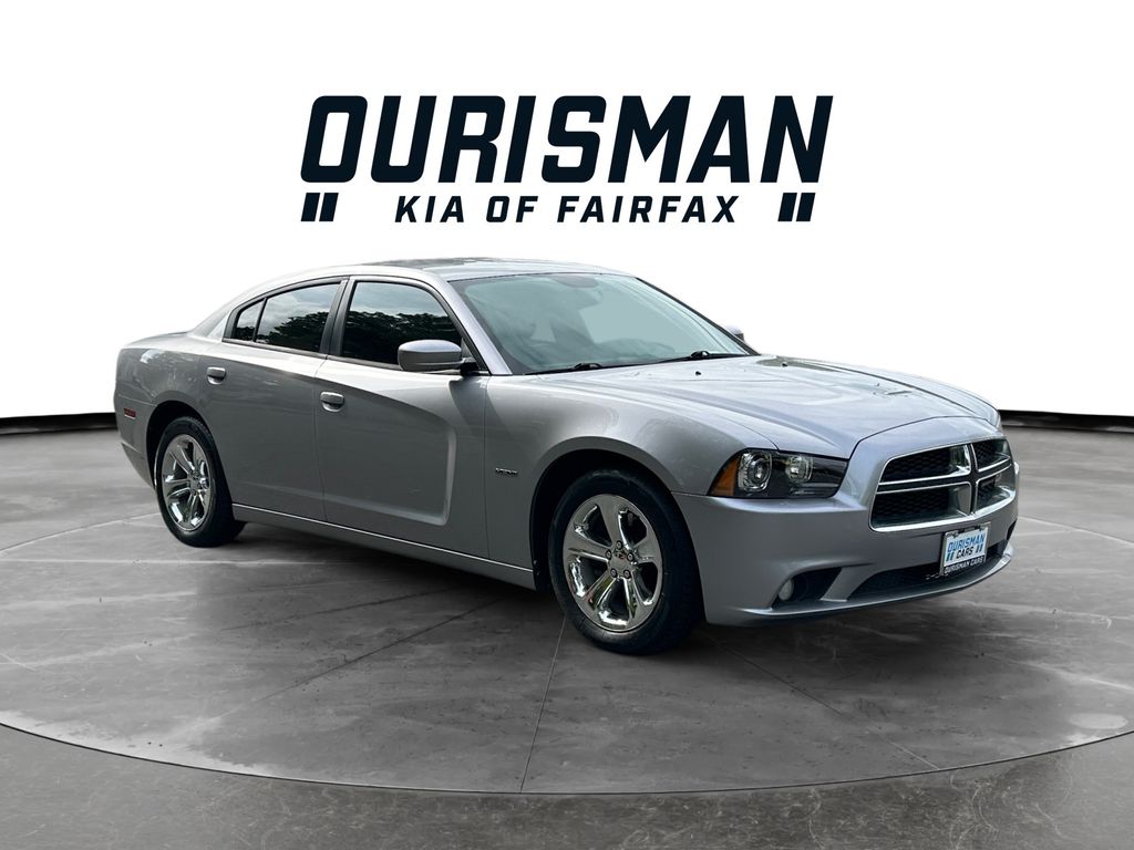 2014 Dodge Charger R/T Plus's photo