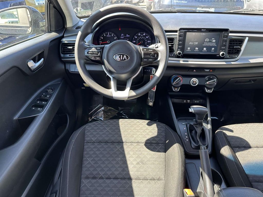 2019 Kia Rio S photo 2