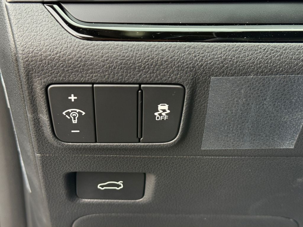 2026 Kia K5 EX - Photo 22