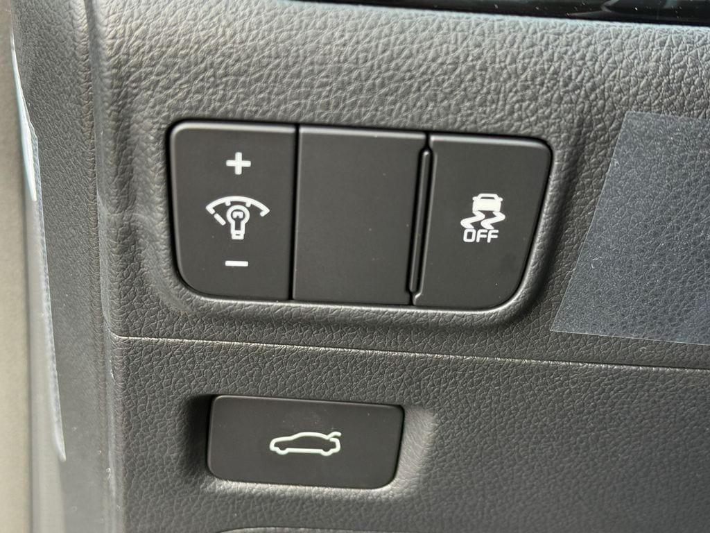 2026 Kia K5 EX - Photo 22