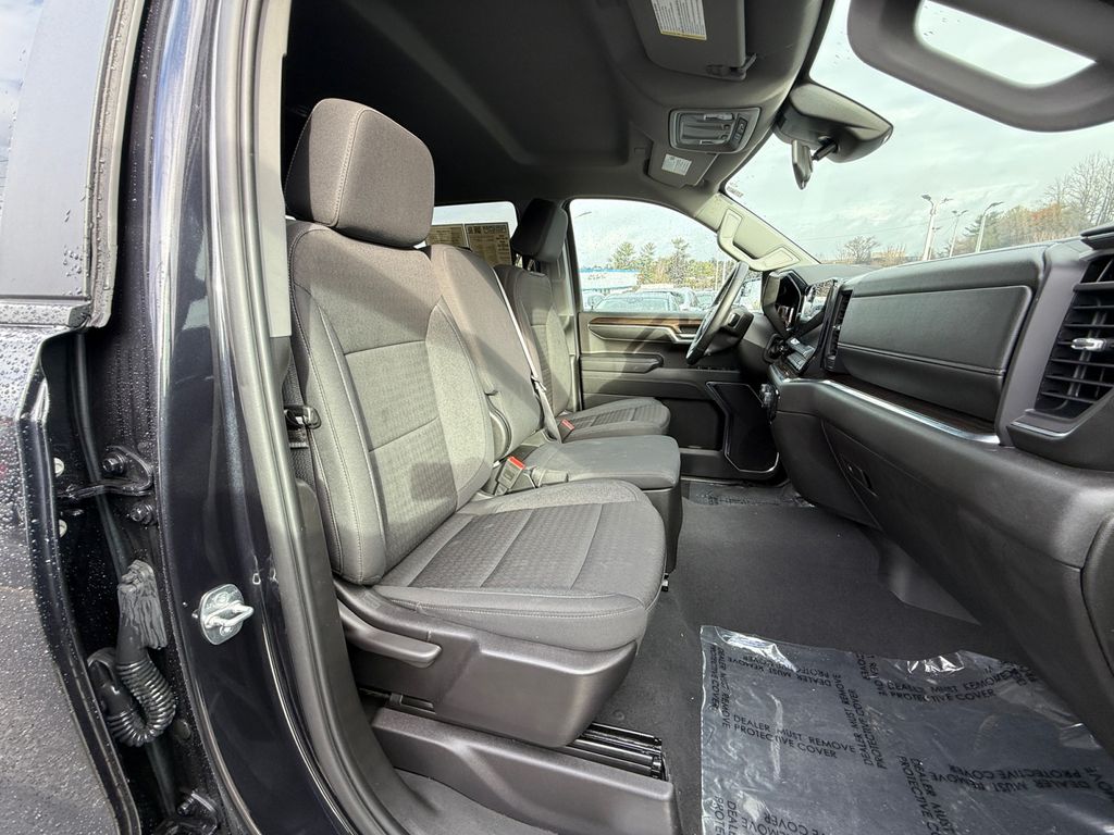 2024 Chevrolet Silverado 1500 LT - Photo 27