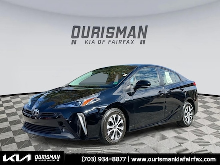 2022 Toyota Prius XLE AWD-e Hatchback