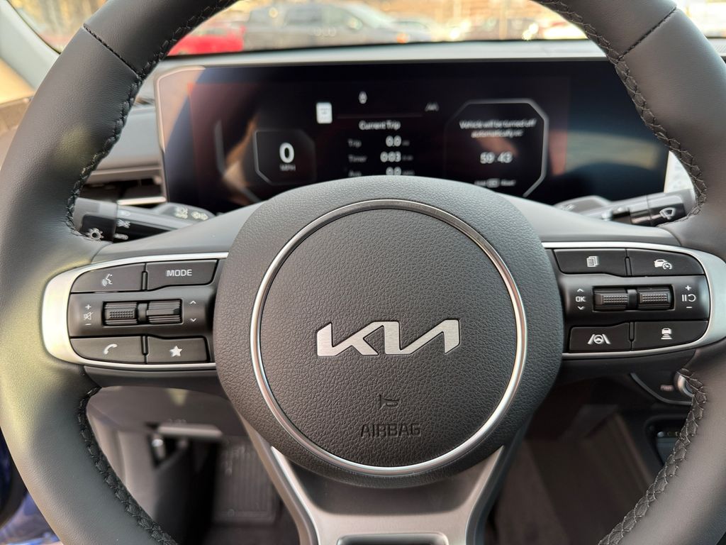 2026 Kia K5 EX - Photo 21
