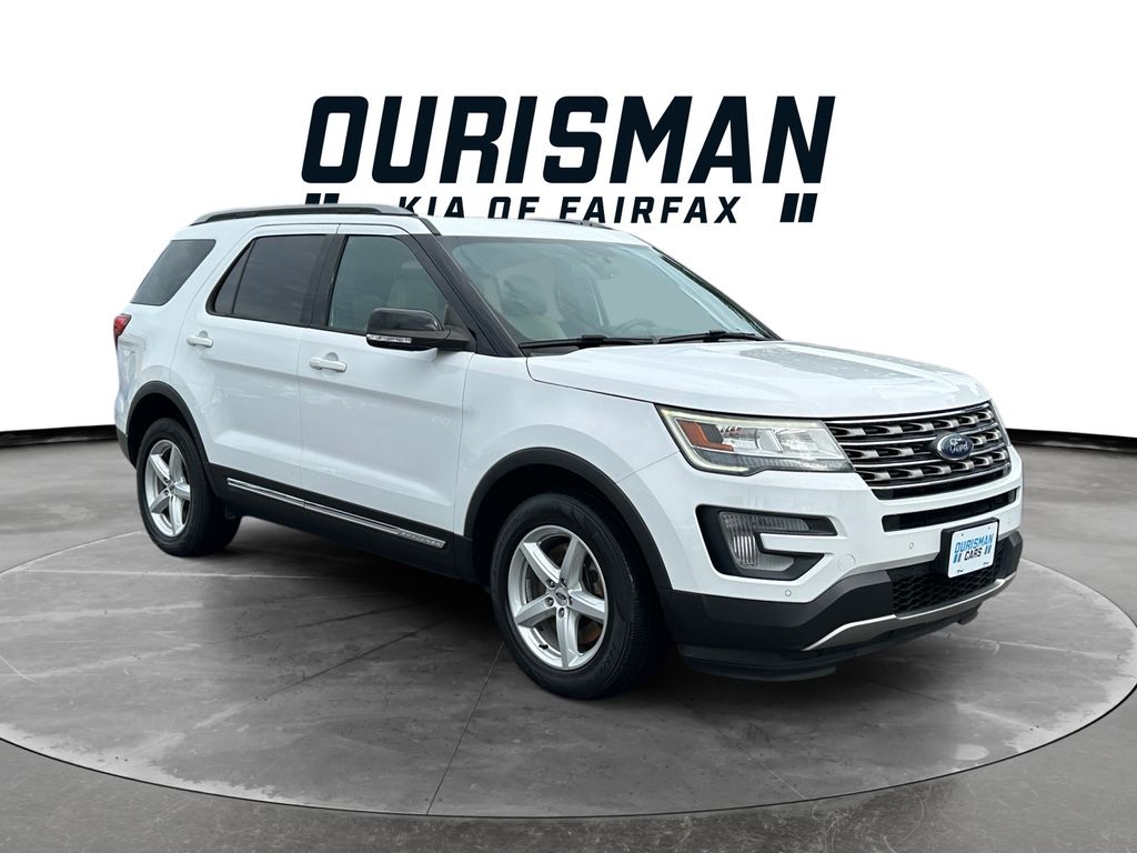 2017 Ford Explorer XLT 4WD's photo