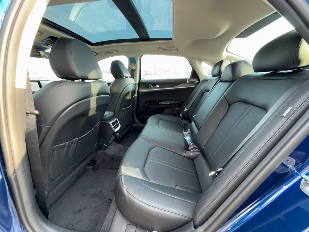 2026 Kia K5 EX - Photo 25