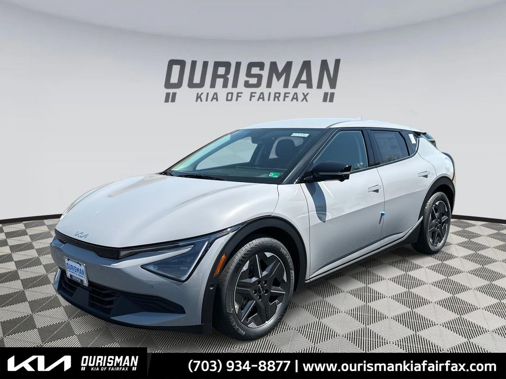 2025 Kia EV6 Light L/R's photo