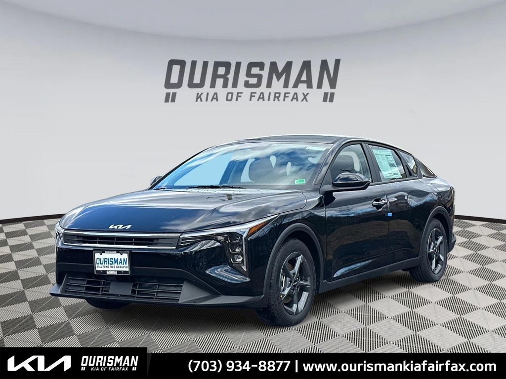 2025 Kia K4 LXS's photo