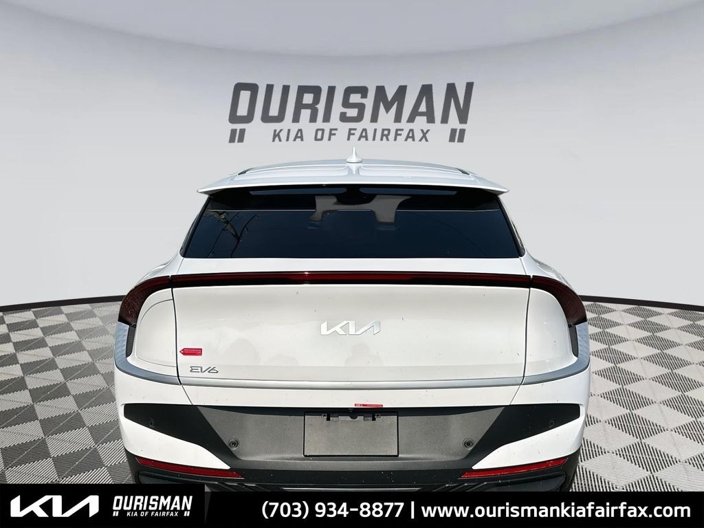 New 2025 Kia EV6 Light SUV