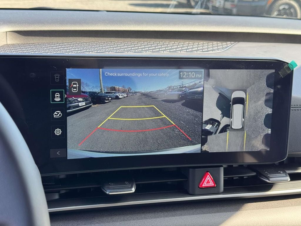 New 2026 Kia Carnival Hybrid SX Minivan/Van